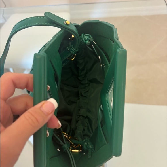 Green Woven Vegan Long Strap Handbag - Picture 5 of 9